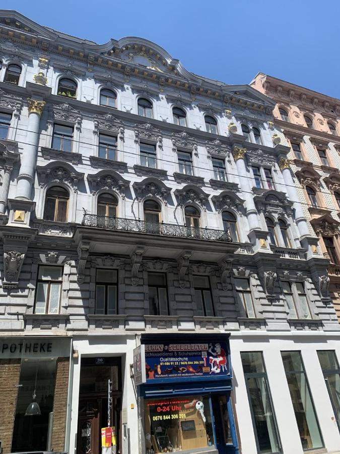 Grosszuegiges Apartment Mit Lounge Naehe Naschmarkt Viena Exterior foto